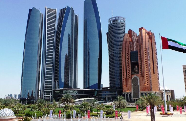 Living in Abu Dhabi: A Guide to Expat Life in the UAE’s Capital