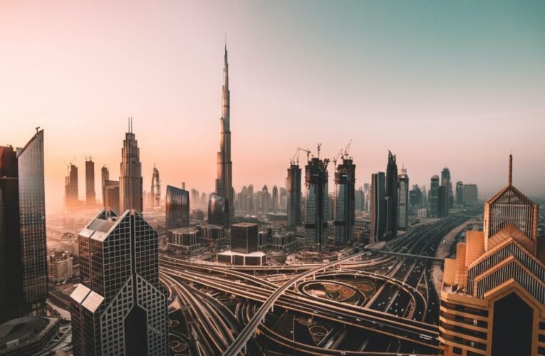 Burj Khalifa: As a luxury hotel